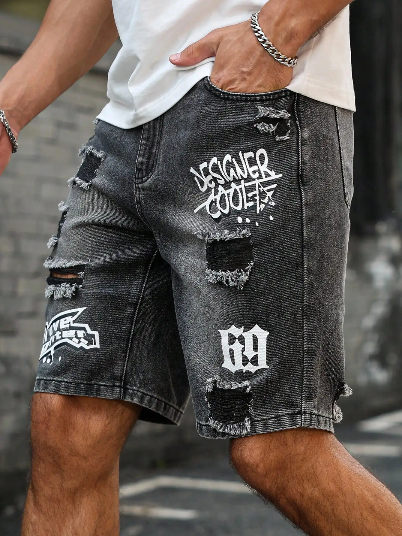 

Wholesale men's distressed shorts, fashionable jeans, summer casual style, mid-waist, light color, woven