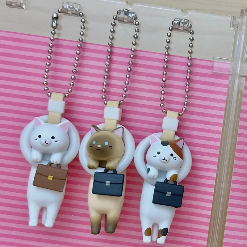 Figuras de Ação Colecionáveis Genuínas Japonesas: Gato Commuter em Miniatura com Anéis Pendurados e Gato Trabalhador com Pingente de Maleta