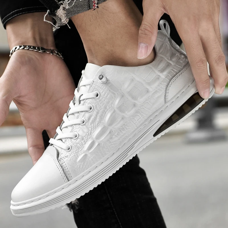 2024 New Casual Shoes for Men Fashion Crocodile Pattern Board Shoes Comfortable Genuine Leather Shoes Low Top Casual Sneakers image 2
