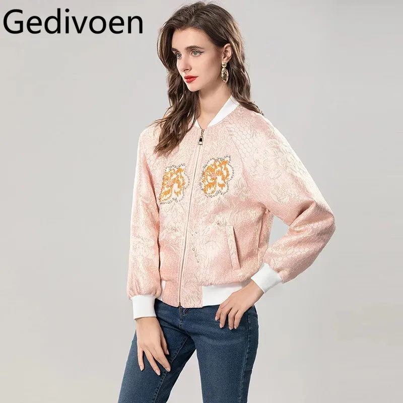 Gedivoen Herfst en Winter Nieuwe stijl damesjas Kralen Kristal ontwerp Zak Lange mouwen Roze Jacquard Korte Overjas