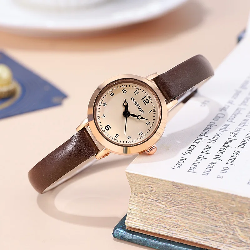 هايت الجودة العلامة التجارية كوارتز ساعة السيدات موضة صغيرة الطلب ساعة عادية حزام من الجلد ساعة اليد للنساء Relojes Para Mujer