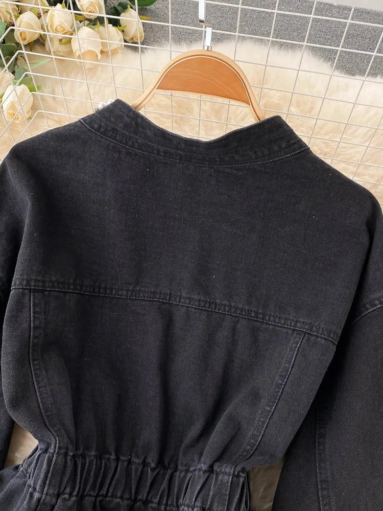 Fall 2026 New Retro Denim Jacket Coat Female Temperament V-neck Single-breasted Beaded Waist Slim Jacket Top KK1333