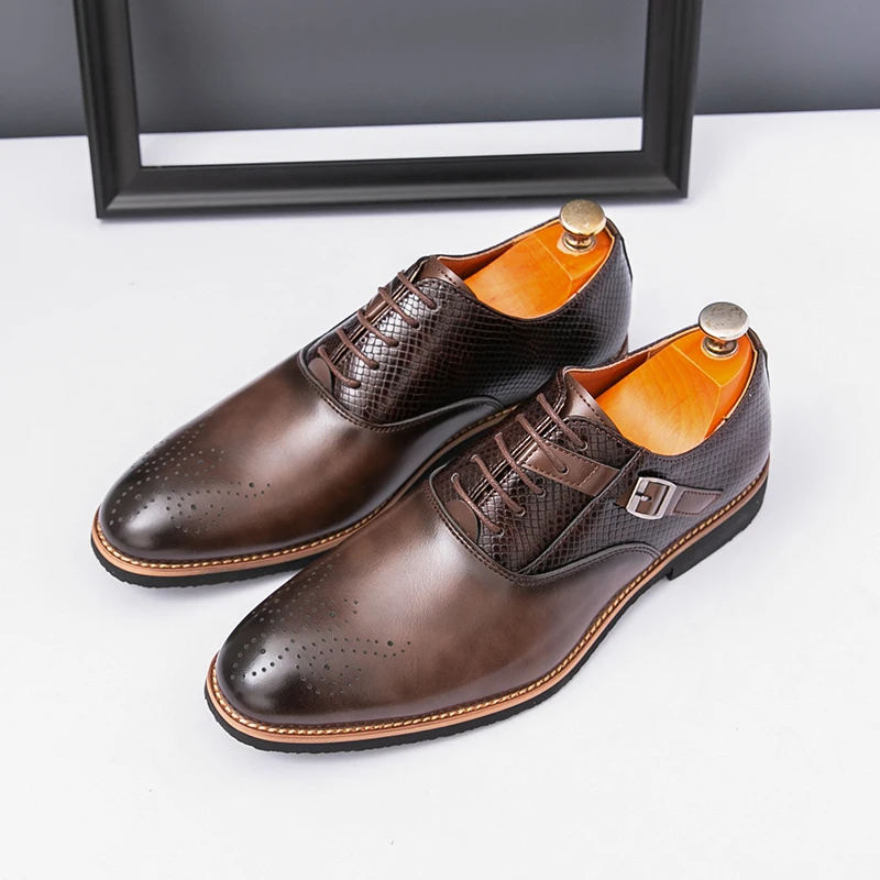 

Retro Men Formal Business Leather Shoes Casual Comfortable Breathable Versatile Fashionable Brogue Shoes Wedding Shoes Men