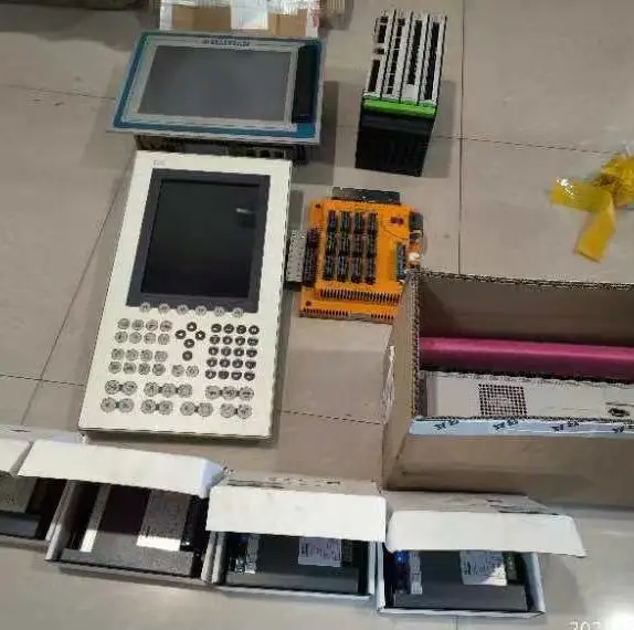 

Kong Zhiqi CG035-1SPZ Xianluban lUA450 for molding machine