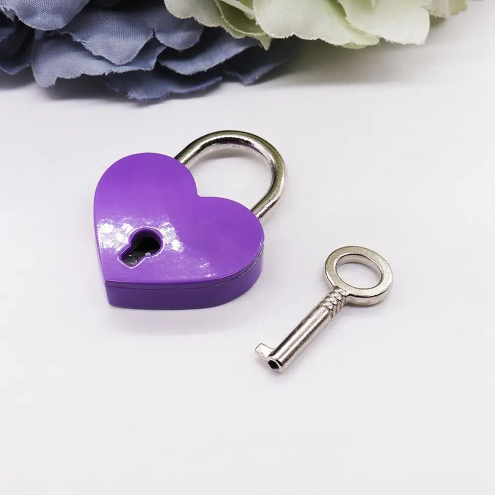 

Suitcase Gift Wedding with Key Heart Shape Travel Love Heart Lock Padlock Hardware Locks