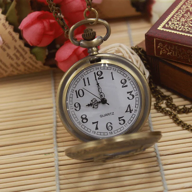 Simple Moon And Star Theme Hollow Engraving Vintage Pocket Antique Bronze Design Quartz Pocket Watch With Necklace Chain