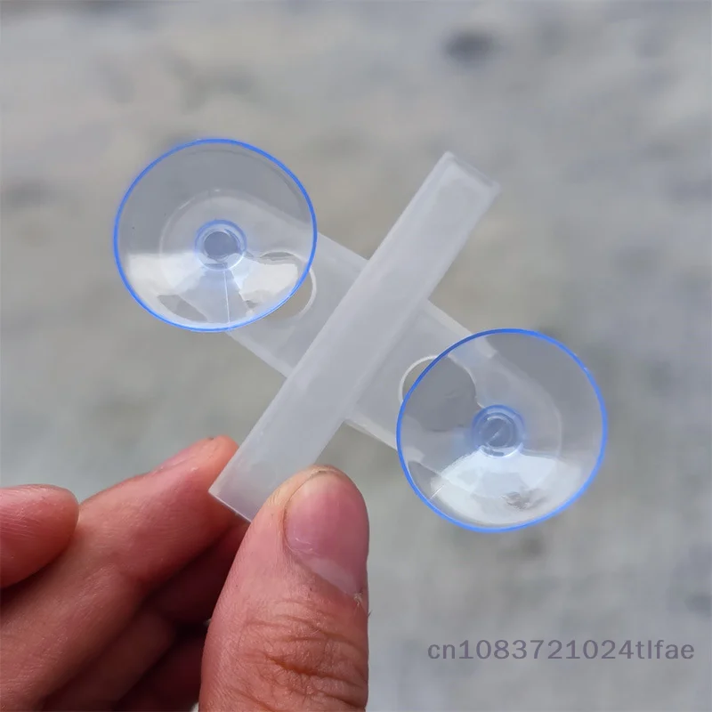 2 Pcs Aquarium Fish Tank Isolation Clip Partition Plate Glass Clamp Partition Suction Cup Breeding Separation Divider Sheet
