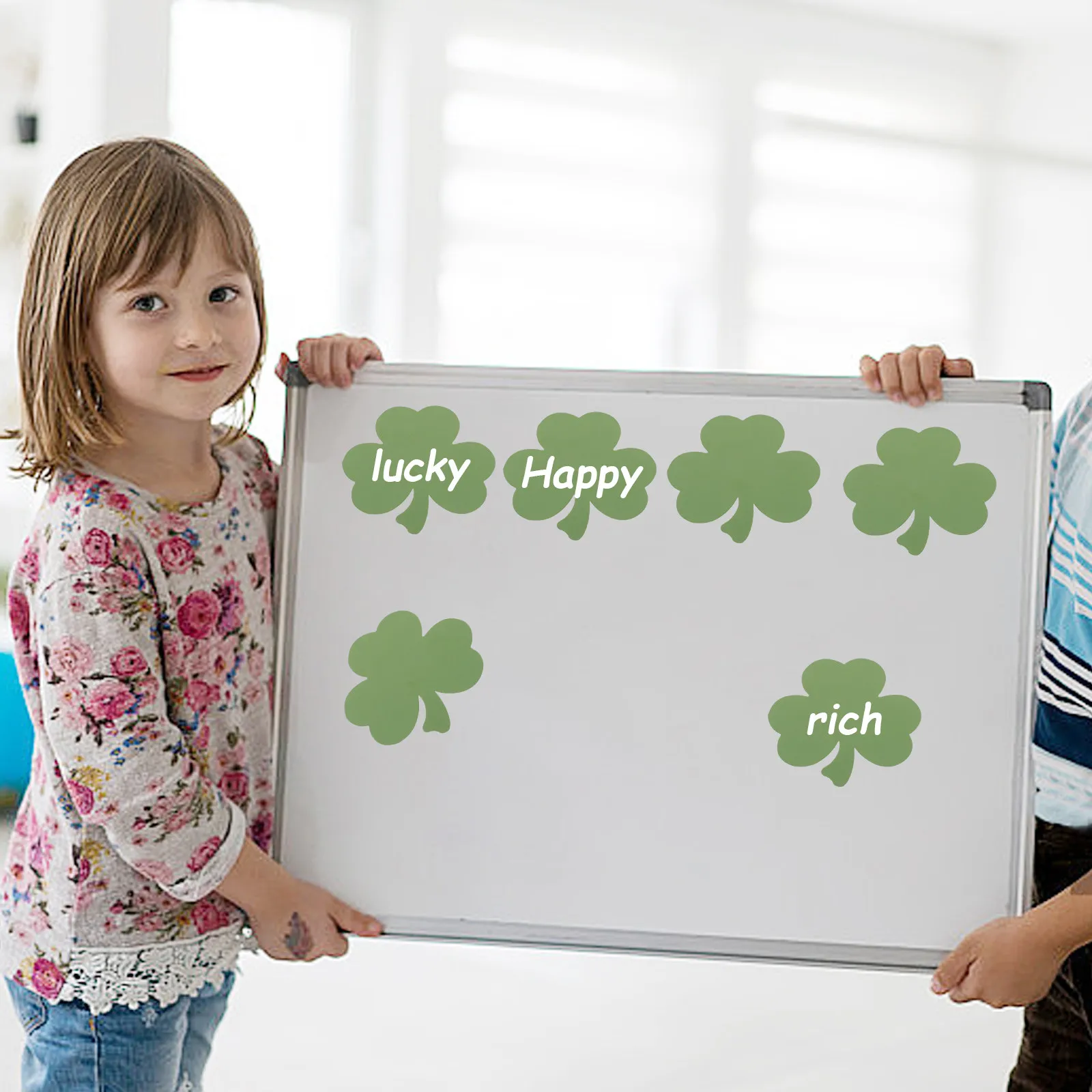 

1Set Clover Leaf Paper Cutouts Decorative Wall Art for Classroom Kindergarten Bulletin Board DIY Scrapbooking Fall Holiday