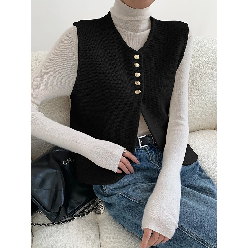 Autumn Gold Bean Button Knitted Cardigans Vests Women Round Neck Sleeveless Straight Tops