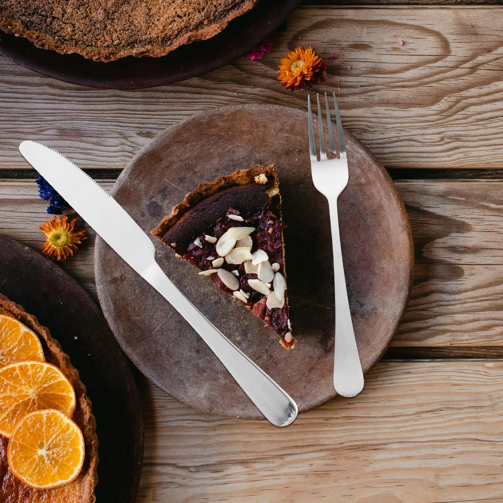 

20Pcs Stainless Steel Cutlery Set Flatware with Steak Knives Forks Spoons Tea Spoons Elegant Dining Utensil Set for Home