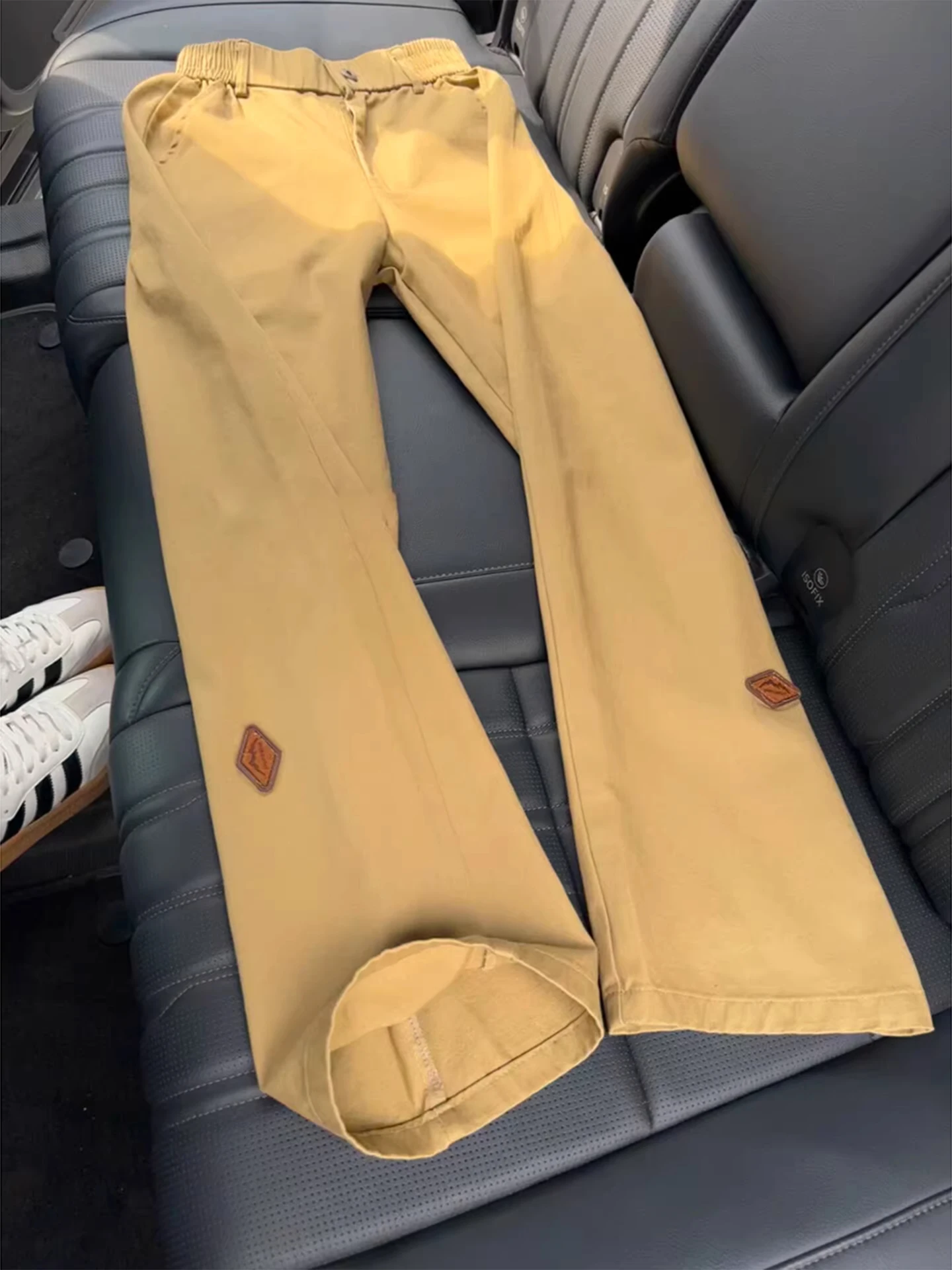 

Джинсы мужские прямые из хлопка, цвет хаки, с кожаной этикеткой, в стиле ретро, широкие штанины, повседневные брюки для осени