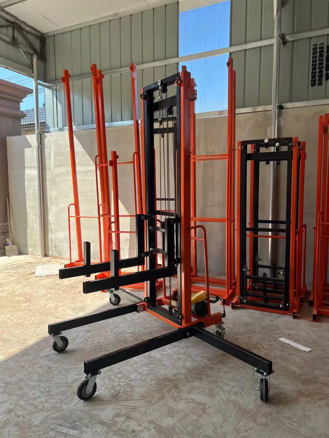 المبيعات الساخنة 220 فولت مصعد الطوب الكهربائي المحمول، مصعد تركيب خط أنابيب الحريق، مصعد خط أنابيب التهوية