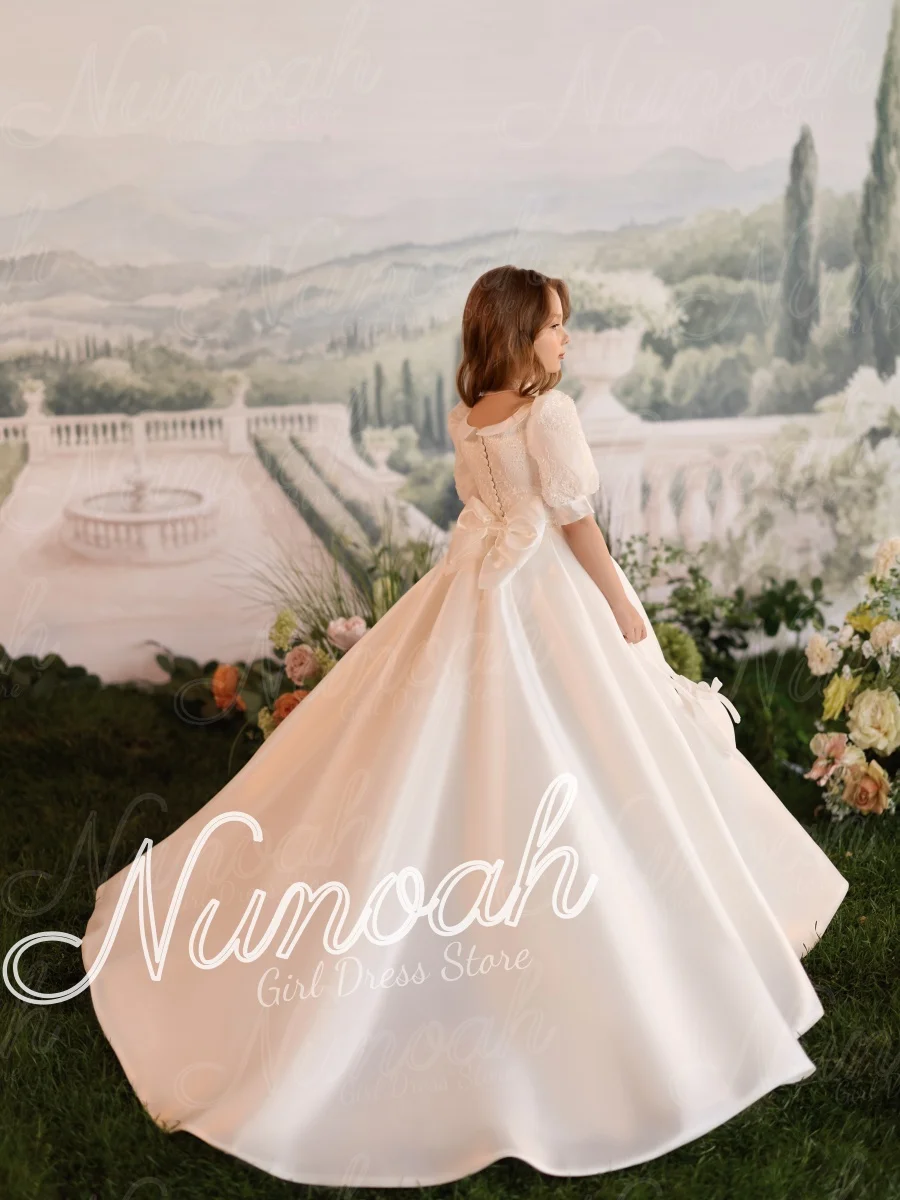 White Flower Girl Dresses for Wedding with Trail Beaded Lace Appliques Girl Gown for Photoshoot First Communion Gowns Customized