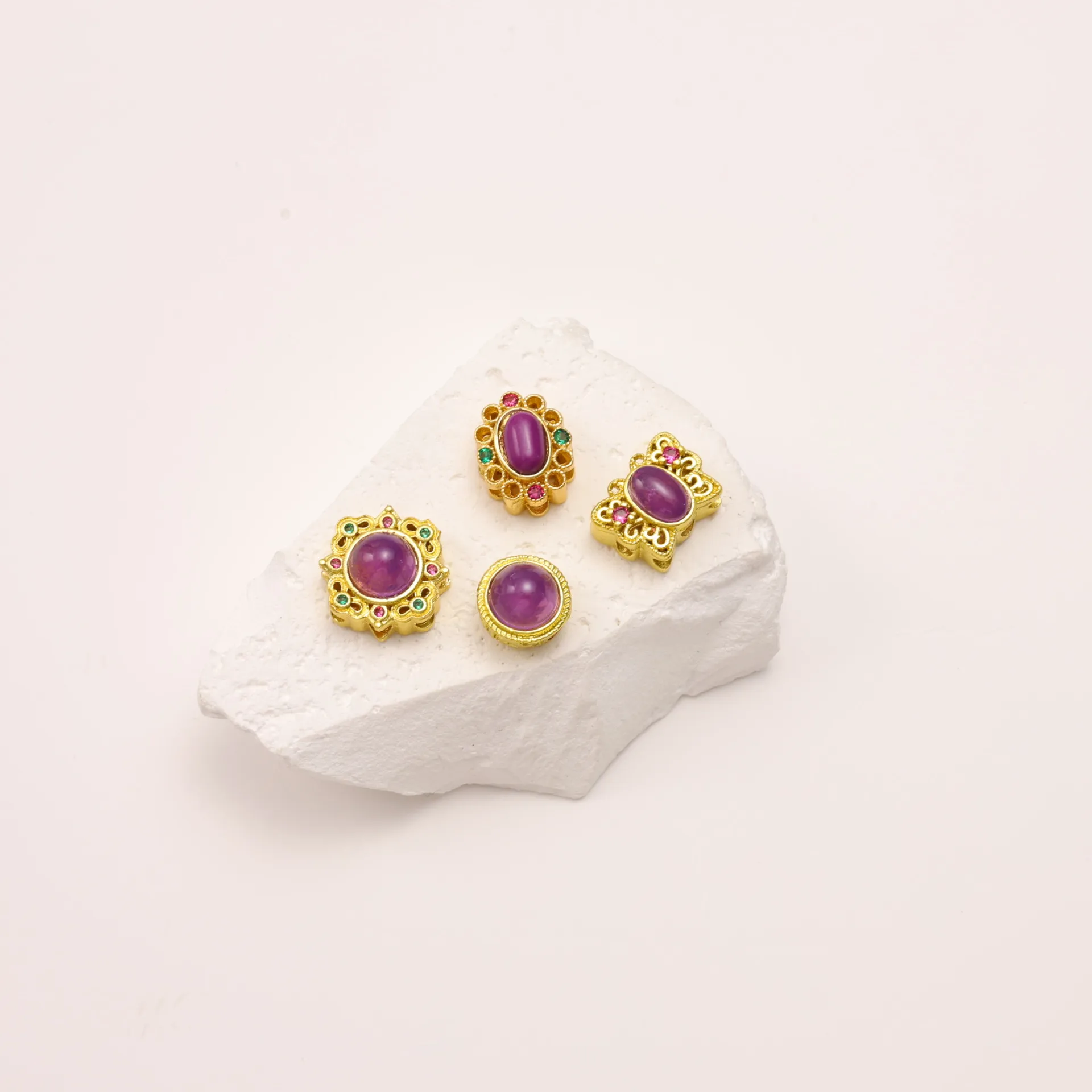 5 Pieces Copper Gold-plated Purple Cat's Eye Spacer Beads DIY Pearl Bracelet Necklace Hand String Jewelry Accessories Wholesale