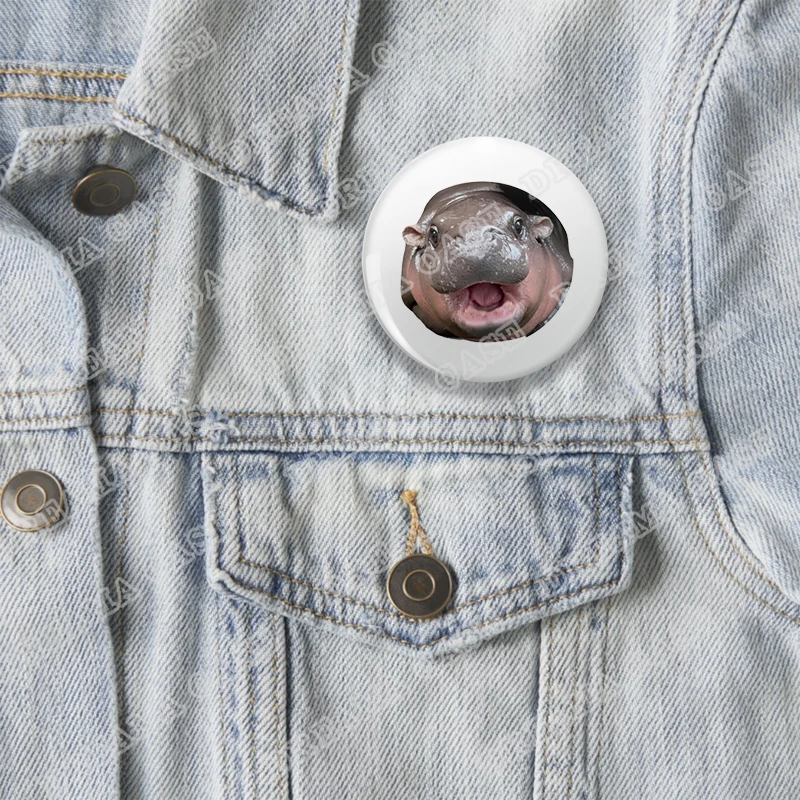 Emblemas redondos engraçados de hipopótamo para acessórios Moo Deng Meme botão broche pinos fãs amigos presentes