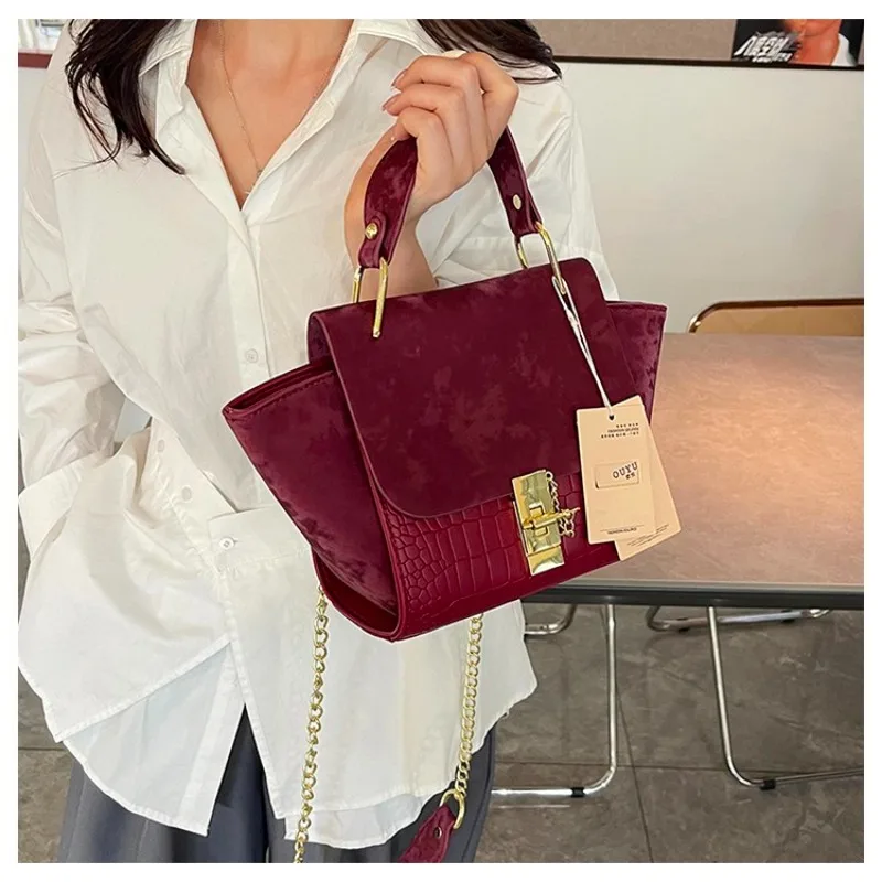 

Popular Classic Women's Tote Bag With Spacious Compartment From Famous Designer Leather Elegant Fashion Handbags For Ladies