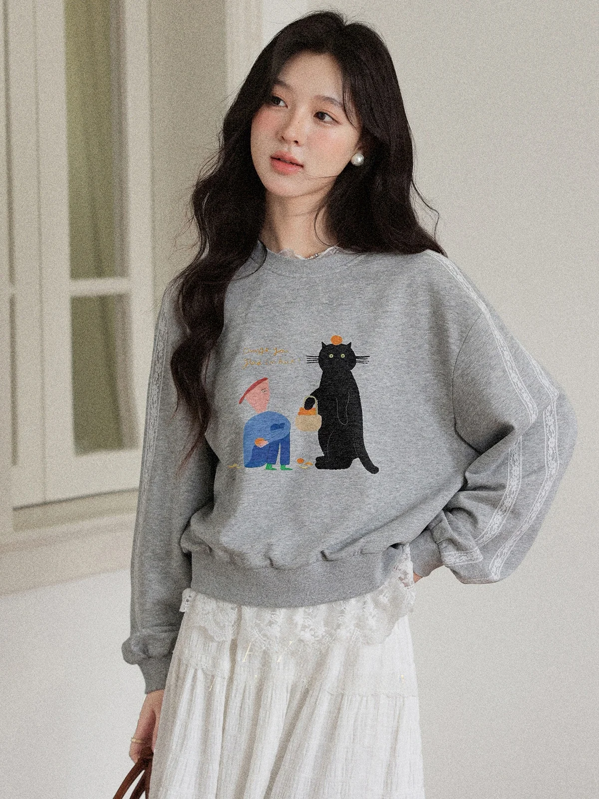 

Свободный женский свитшот с круглым вырезом и принтом, однотонный, для ранней осени, повседневный, удобный, длинный рукав, в корейском стиле