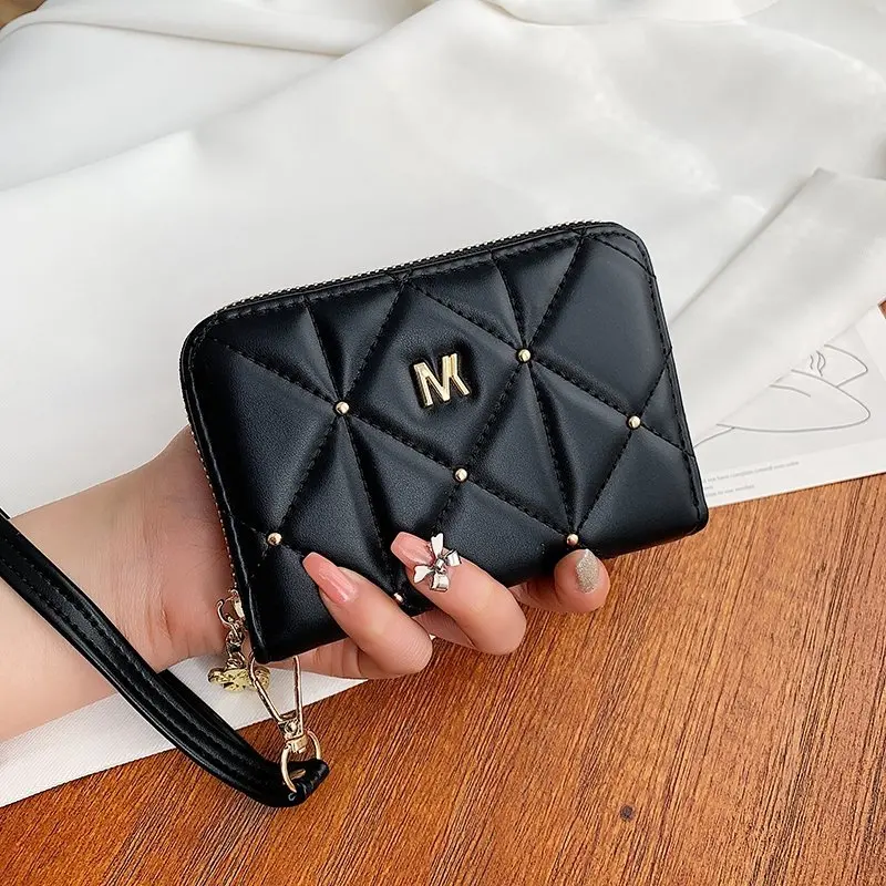 

Fashionable Women's Wallet, Durable Light Luxury Brand with Compact Storage and Niche Design Features