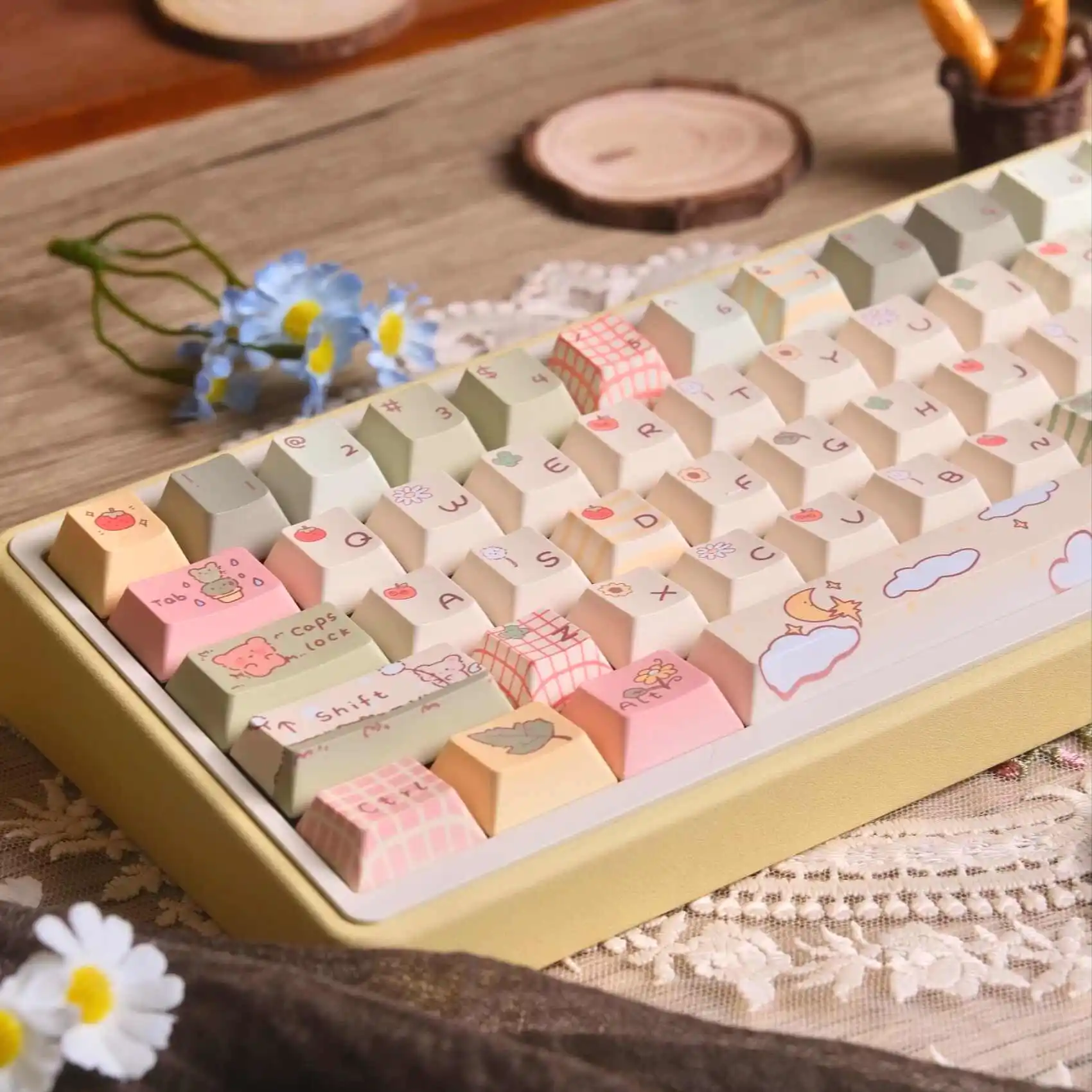 Kawaii Little Bear Forest SOA Side-Engraved transparent Keycap with PBT Cherry Profile MX Switches for Mechanical Gaming Keycaps