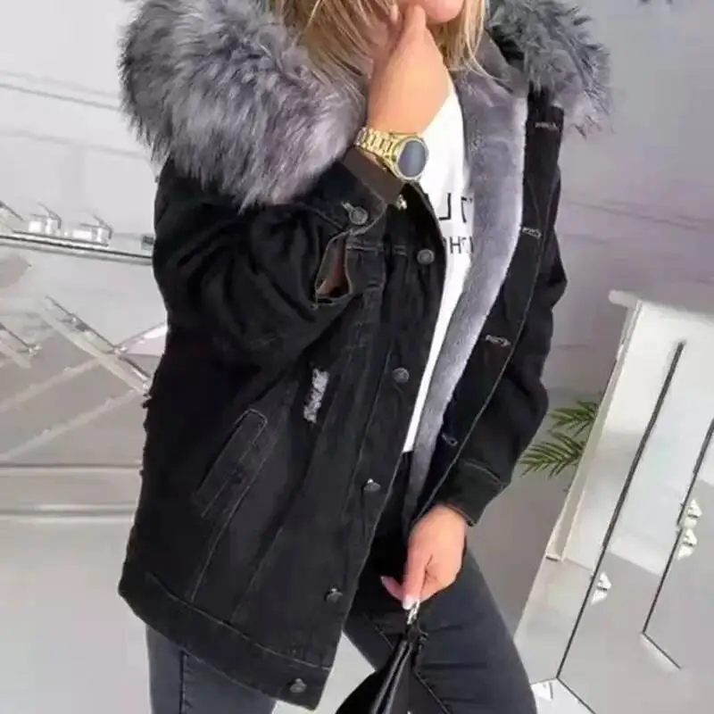 Women's Fleece-Lined Denim Jacket Thickened Winter Coat Hole Design Cotton Outerwear Regular Style From Mainland China