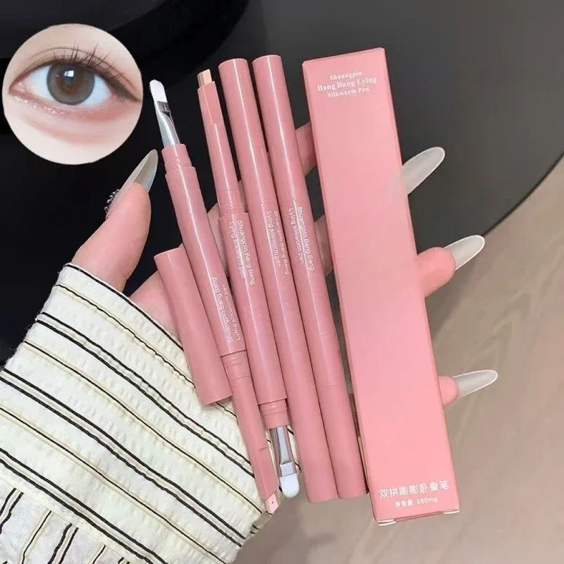 Matita per baco da seta sdraiata a doppia estremità Evidenziatore 2 in1 Contorno della palpebra inferiore nudo Stick per trucco eyeliner Aegyo-sal con pennello per dettagli