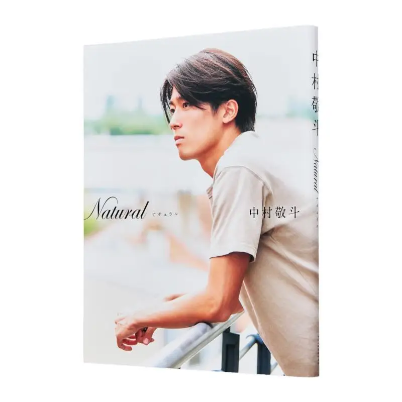 

Натуральная история японской национальной футбольной команды Фотокнига Кито Накамура Футаба Общество 9784575319750 Книга