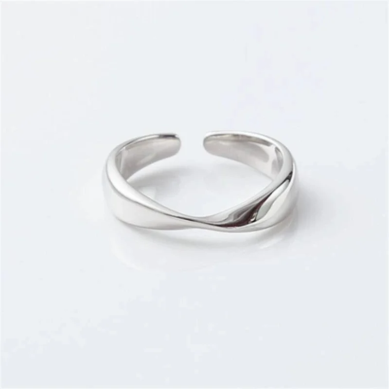 Hot selling new 925 sterling silver Korean version simple and personalized irregular twist cross smooth open ring JZ032