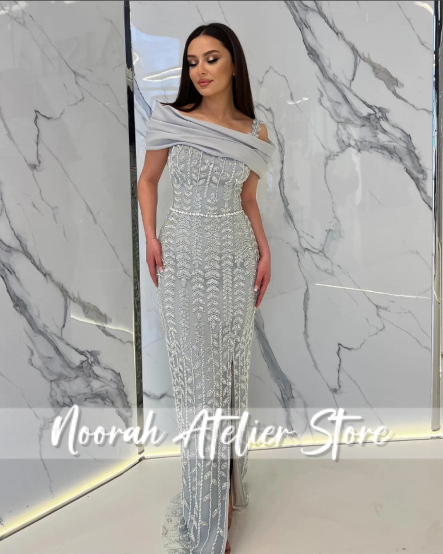 

Elegant Grey Halter Beaded Luxurious Women's Evening Dresses 2025 Dubai Slit Floor-Length Celebrity Dress Prom Gown Customized
