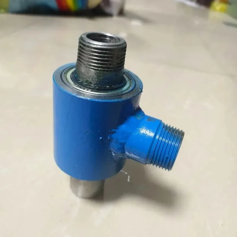 

For sewage discharge Specialized for sewage slurry High quality 1 inch drilling water injector and drilling rig accessories