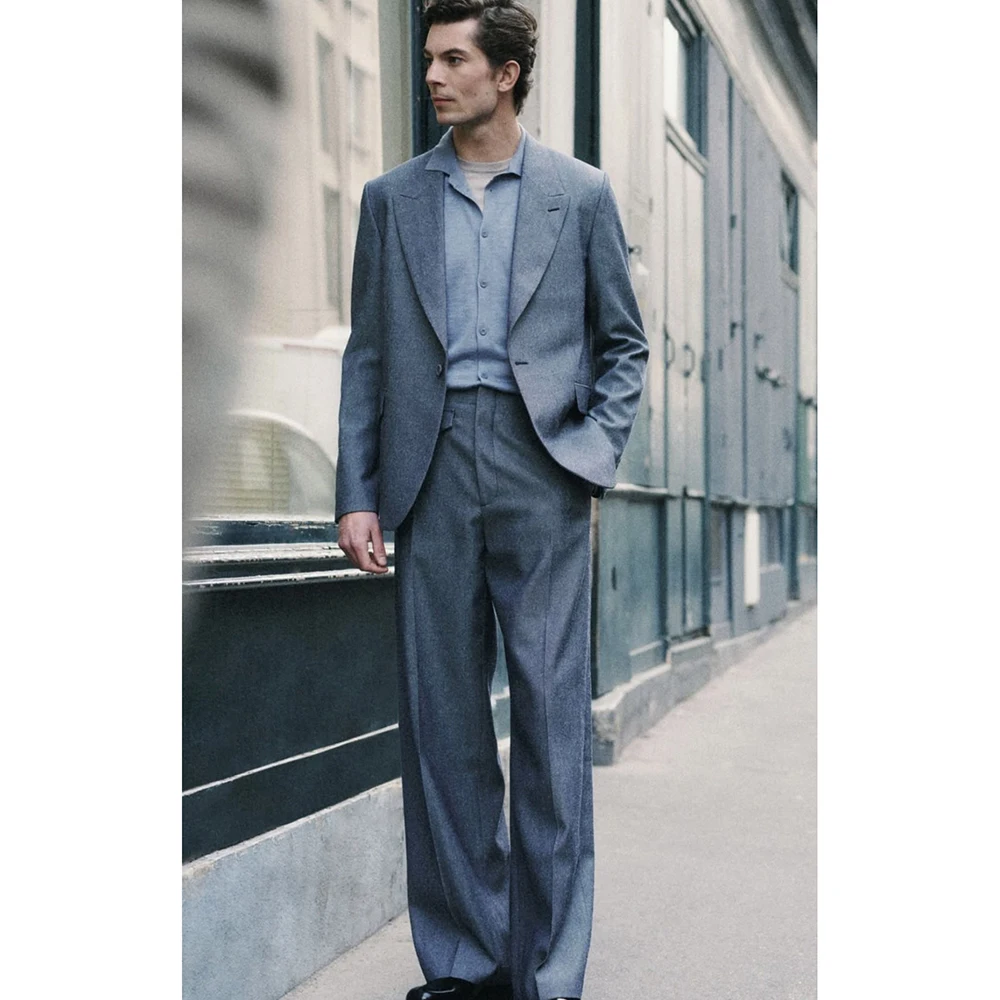 

Fashion Single-Breasted Men's Light Gray Suit 2 Piece Sets Peak Lapel Loose Fit Formal Office Party Male Outfit(Pants+Jacket）