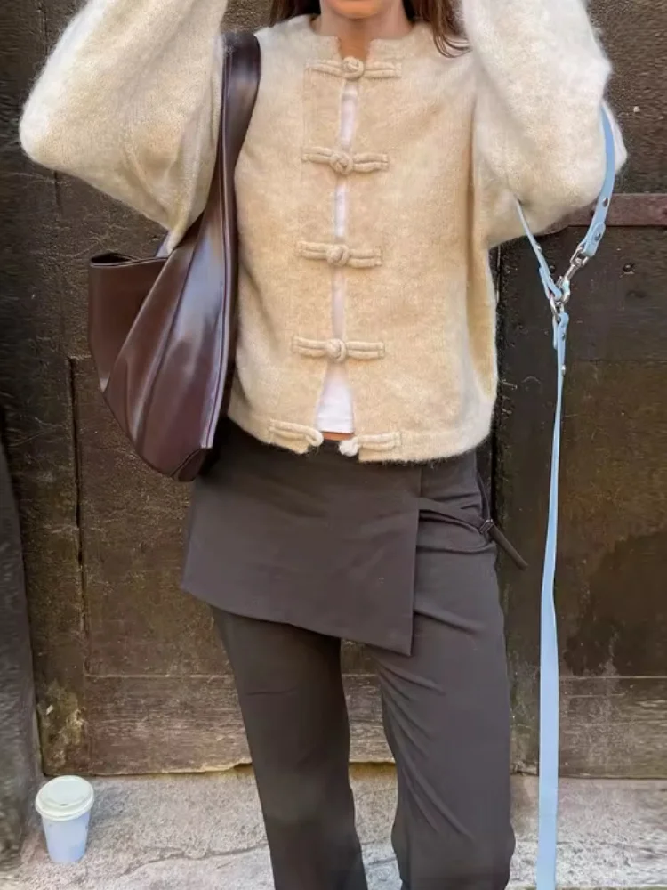 Elegante Damen-Strickjacke, Modische Langarm-Oberteile mit Froschknöpfen, O-Ausschnitt, Kurze Damen-Strickwaren, Herbst-Winter 2026, Damenpullover