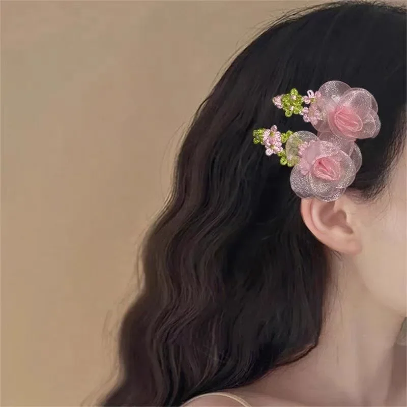 2025 جديد! مشابك جانبية لمحاكاة الكاميليا - دبابيس شعر على شكل زهرة جوية للشعر المكسور والانفجارات للسيدات