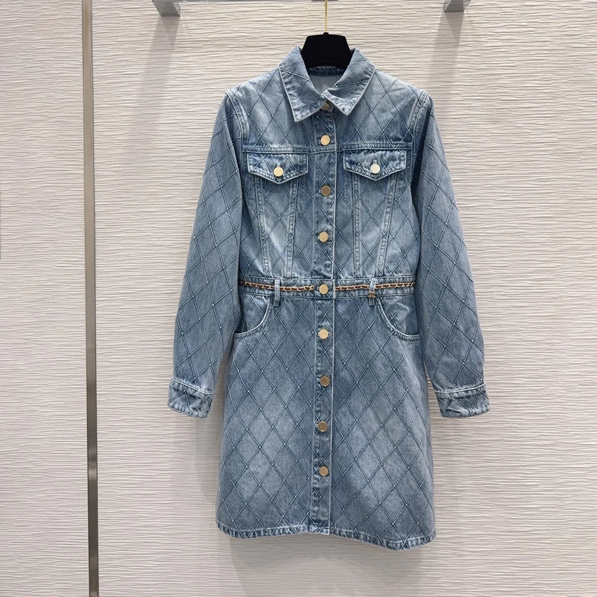 High Quality Women Lapel Collar Denim Dress Single Breasted Button Waist Chain Long Sleeve Pockets Blue Jean Dress lyt2680589