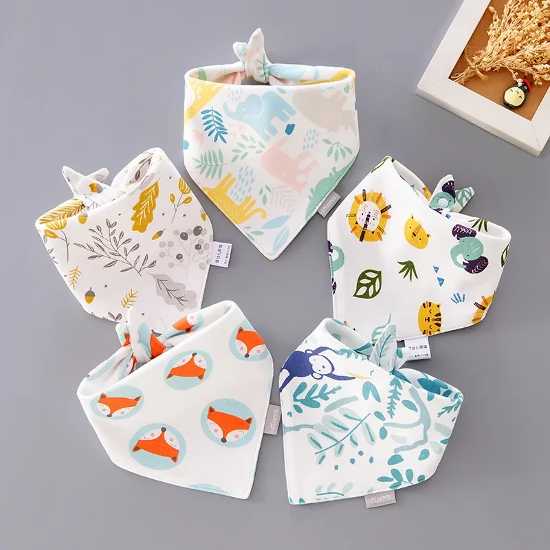 5PCS/LOT Baby Bibs Triangle Cotton Bibs Cartoon Print Saliva Towel Baby Boys Girls Feeding Apron Cotton Bandana Bibs Baby Stuff