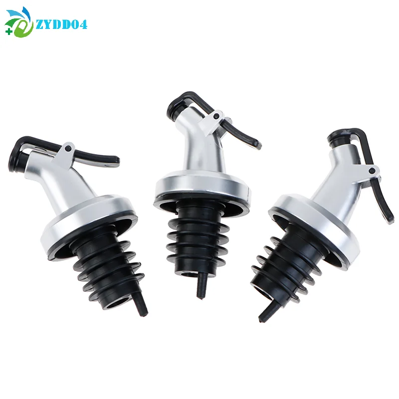 ●3PCS Classic Bottle Pourers,Liquor Pour Spouts Tapered Spout - Liquor Pourers with Rubber Dust Caps for Alcohol, Olive Oil