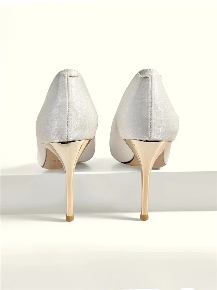 رقيقة عالية الكعب الربيع والخريف جديد وأشار المخملية ثلاثي الأبعاد حجر الراين مطرز زهرة أحذية مأدبة الأحذية النسائية