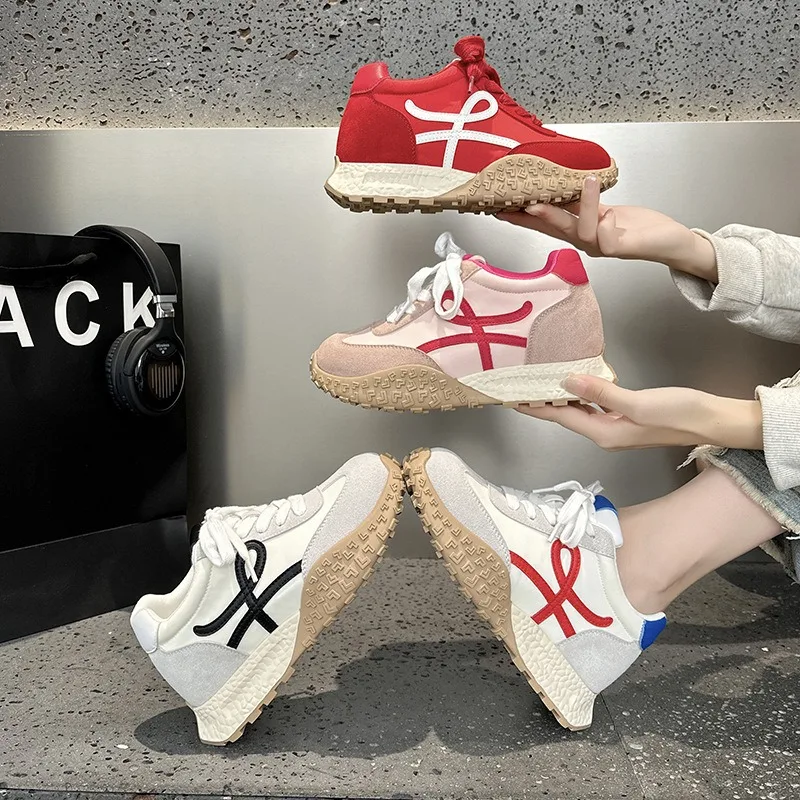 

Women's 7cm Height Increase Platform Retro Trainers Breathable Lace Up Casual Sport Sneakers Chunky Dad Shoes Spring 2026