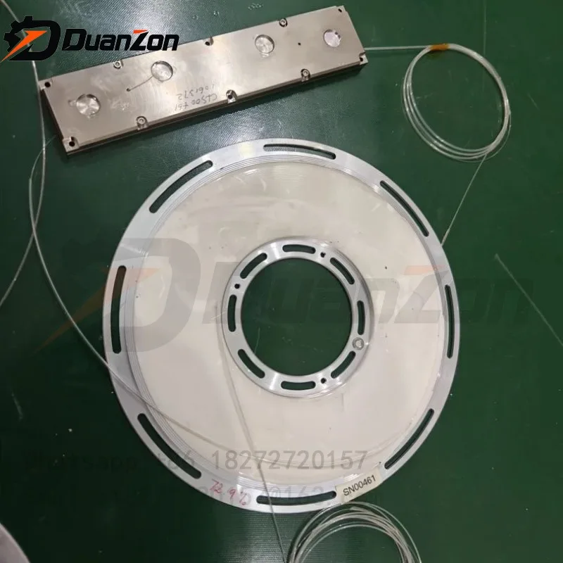 Disassemble. Laser resonant disk, active fiber, with an isolator, suitable for R & D and product maintenance