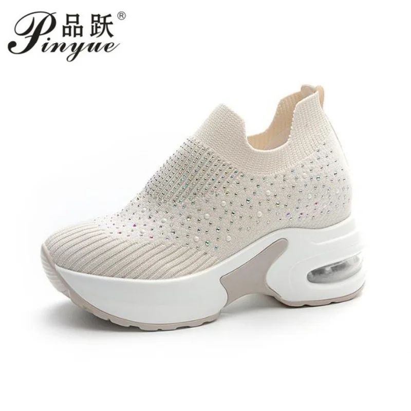 

Женские кроссовки на платформе с воздушной сеткой 8 см, туфли на танкетке с кристаллами, женские туфли без шнуровки на высоком увеличенном каблуке, вулканизированная обувь 41