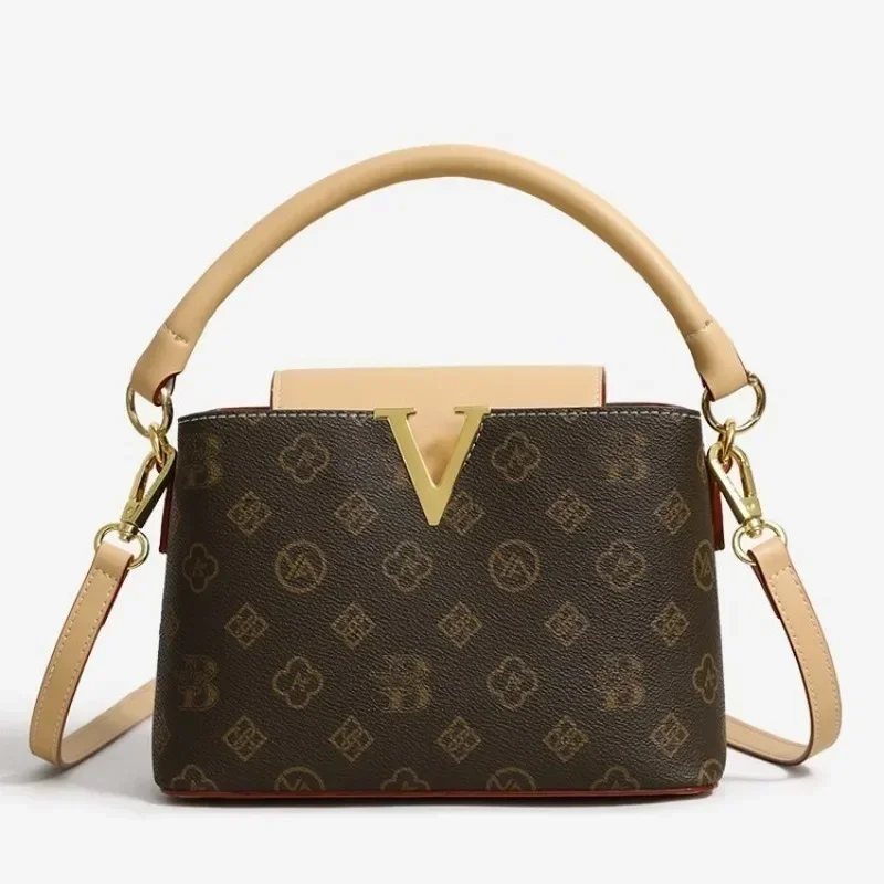 Famous Designer Leather Crossbody Bag For Women With Multiple Pockets Elegant Classic Popular Style Secure