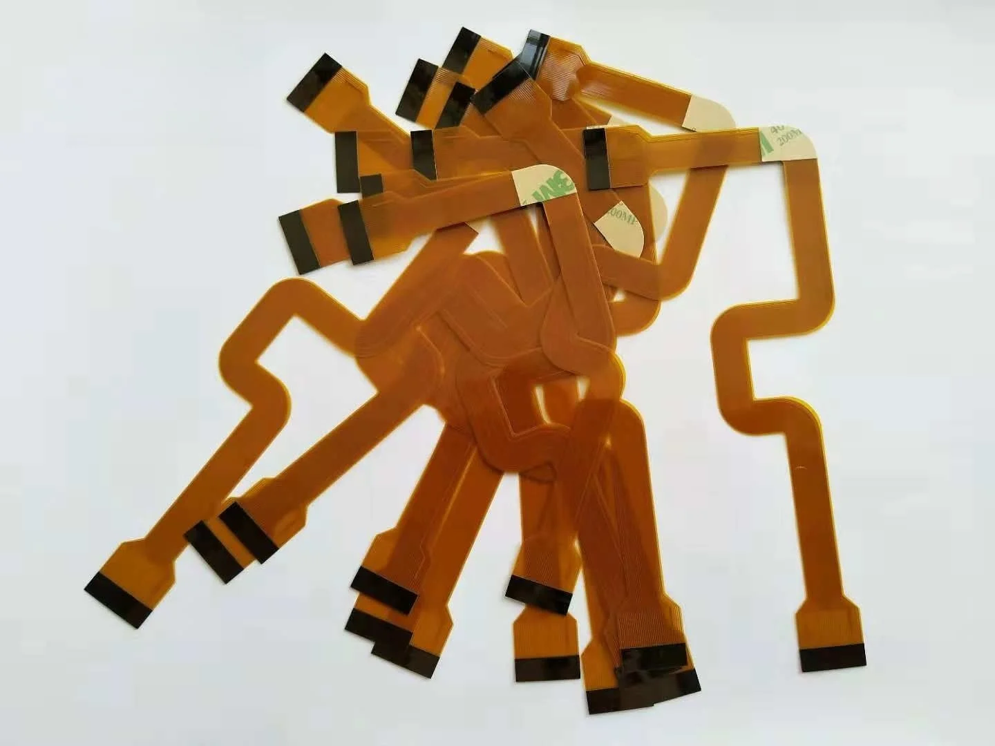 

Гибкий соединительный кабель для сварочного аппарата JILong KL-300T, KL-280, KL-280G, KL-280H, KL-260 с ЖК-экраном