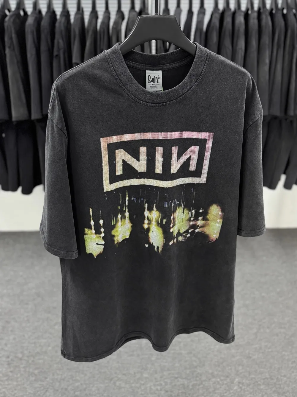 

2025 Nine Inch Nails Street hip-hop men's and women's loose short sleeved T-shirt TX1497