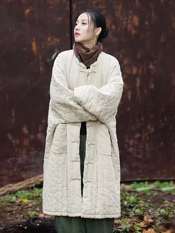 เสื้อโค้ทผู้หญิงผ้าฝ้ายลินินสไตล์จีนแบบใหม่ ติดกระดุม ความยาวปานกลาง ลายปักย้อนยุค แบรนด์ดัง