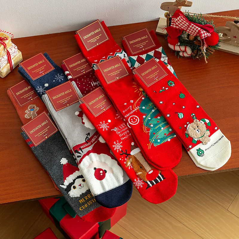 

5 Pairs Women's Socks Autumn Winter Warm Comfortable Cotton Socks For Girl Set Cute Artoon Christmas Kawaii Sweet Mid Tube Socks