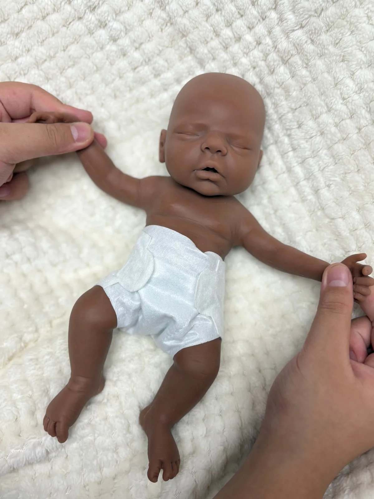 10Inch Dark Skin Silicone Bebe Girl Reborn Doll Painted/Unpainted Soft Silicone Newborn Baby Doll With Adorable Dress For Kid