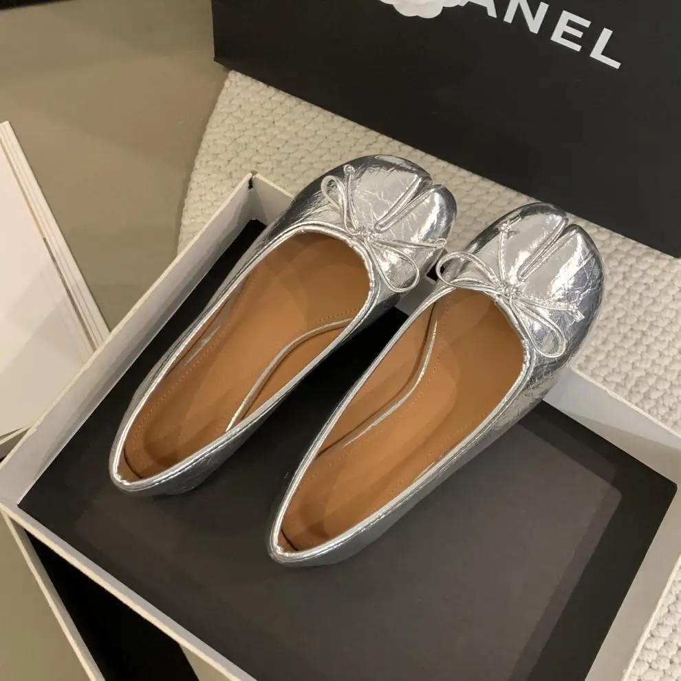 2026 Tabi Ninja Shoes Women Cozy Leather Flats Split Hoof Toe Loafers Femme Mary Jeans Mocasines Ladies Ballerina Shoes
