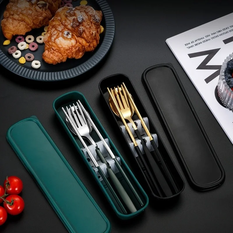 مجموعة أدوات من الفولاذ المقاوم للصدأ على الطراز الكوري - ملعقة محمولة، شوكة، عيدان تناول الطعام مع حقيبة هدايا، طقم سفر مكون من 3 قطع للمدرسة والمكتب