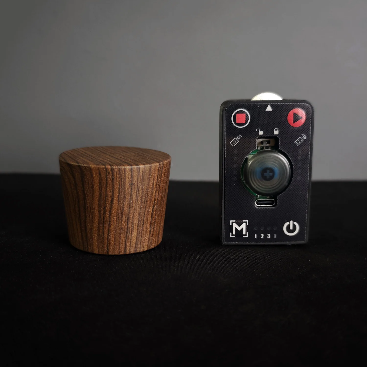 

Новинка 2026: Экстремальный фокусный платок для сценических магических трюков, иллюзий, приколов, реквизит для ментализма, реквизит для фокусника, танцующий шелковый платок, магия