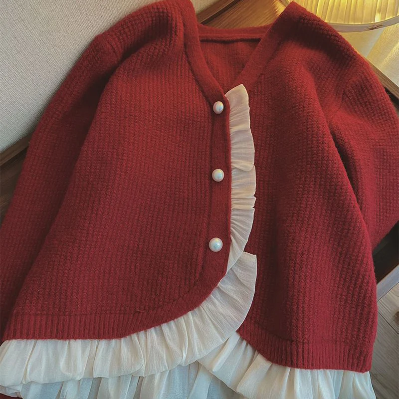 女性のエレガントなレースパッチワークカーディガンコートフレンチパールボタンショートセーターカーディガン秋ファッションストリートウェアVネックセーター