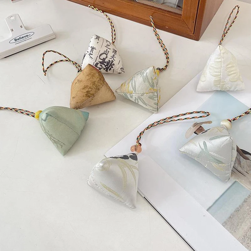 

Винтажный треугольный мягкий игрушечный брелок Zongzi; Декоративный подвесной ремешок для автомобиля; Рюкзак Веревка Аксессуар Подарок